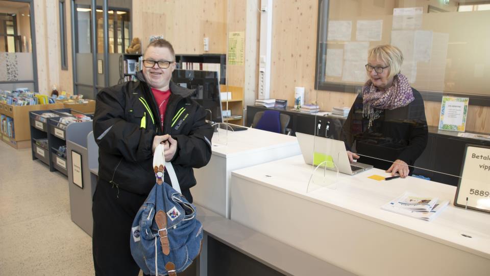 Lenke til artikkel: Endelig besøk i nytt bibliotek